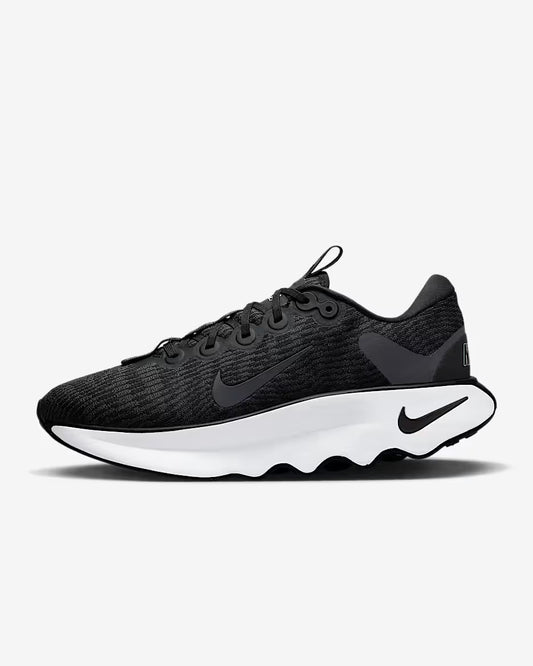 Zapatillas nike negra suela blanca